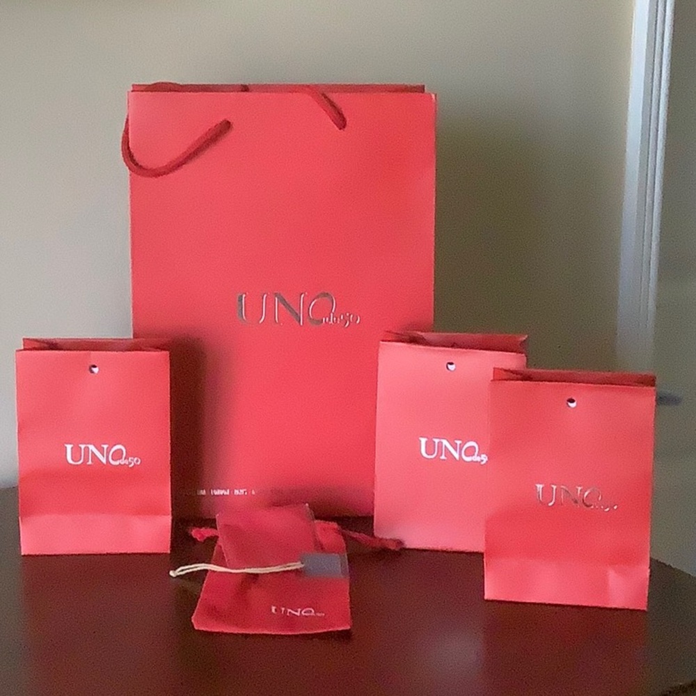 UNO of 50 Bag Set in Excellent conditions